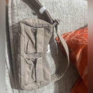 BAGGU Tan Shoulder Bag